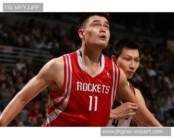 姚明在职业生涯中遭遇骨折挑战重返赛场的励志故事