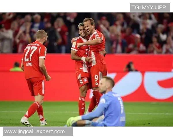 意甲大战:拜仁狂胜波尔图五球大捷引发全场热议 意甲大战:拜仁狂胜波尔图五球大捷引发全场热议