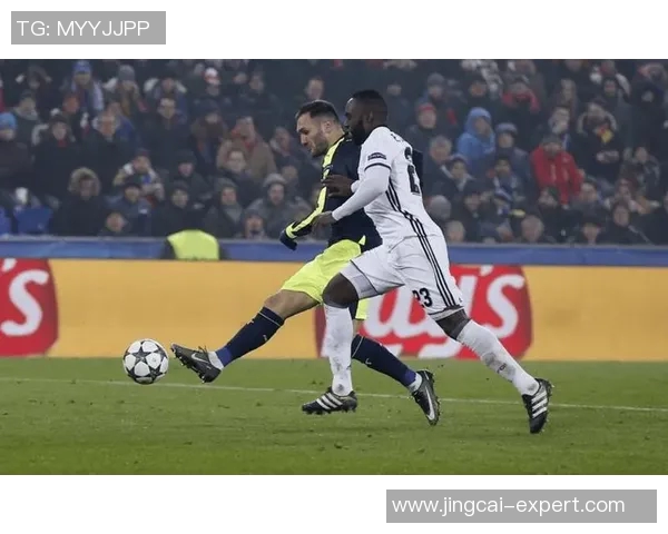 英超经典对决本菲卡与尤文图斯激战成平局引发历史冷门回顾