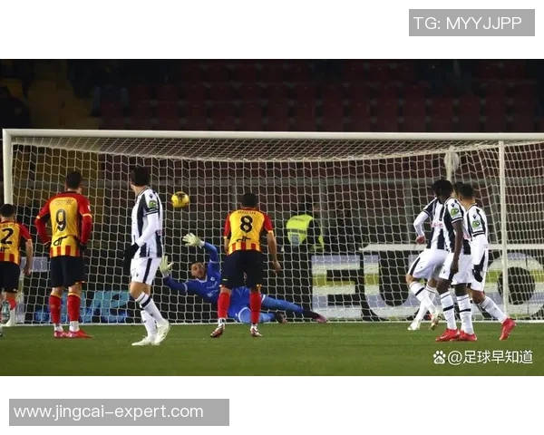 意甲激战莱比锡与切尔西战成平局争议判罚引发全场热议